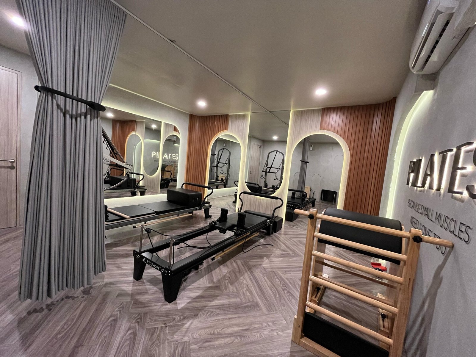 WhatsApp Image 2025-03-05 at 16.38.05