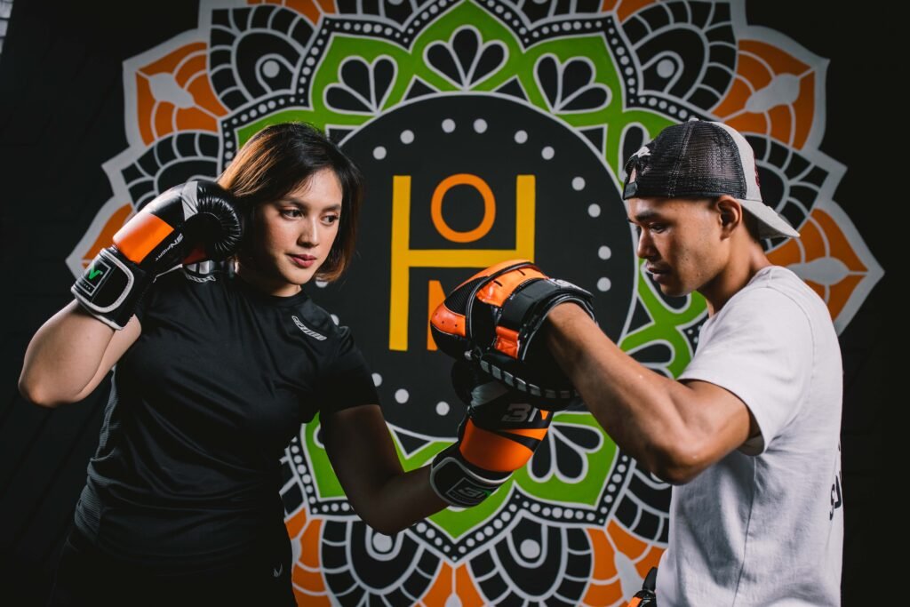 Bentuk Badan Ideal Bareng Pasangan? Ini Program Latihan Couple yang Bikin Hubungan Makin Fit & Kompak!