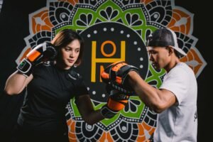 Bentuk Badan Ideal Bareng Pasangan? Ini Program Latihan Couple yang Bikin Hubungan Makin Fit & Kompak!